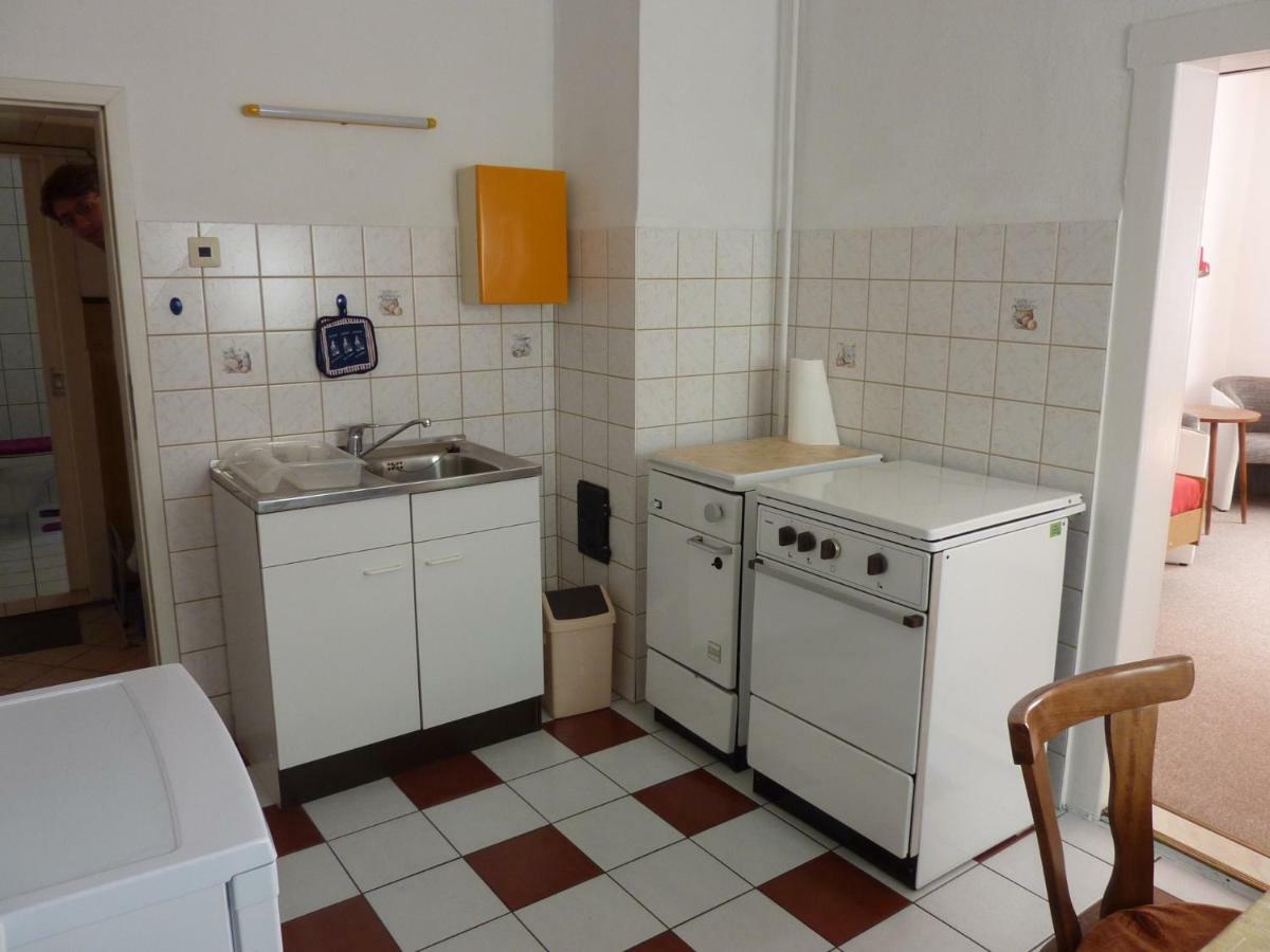 Schöne, Gemütliche * Katzhutte